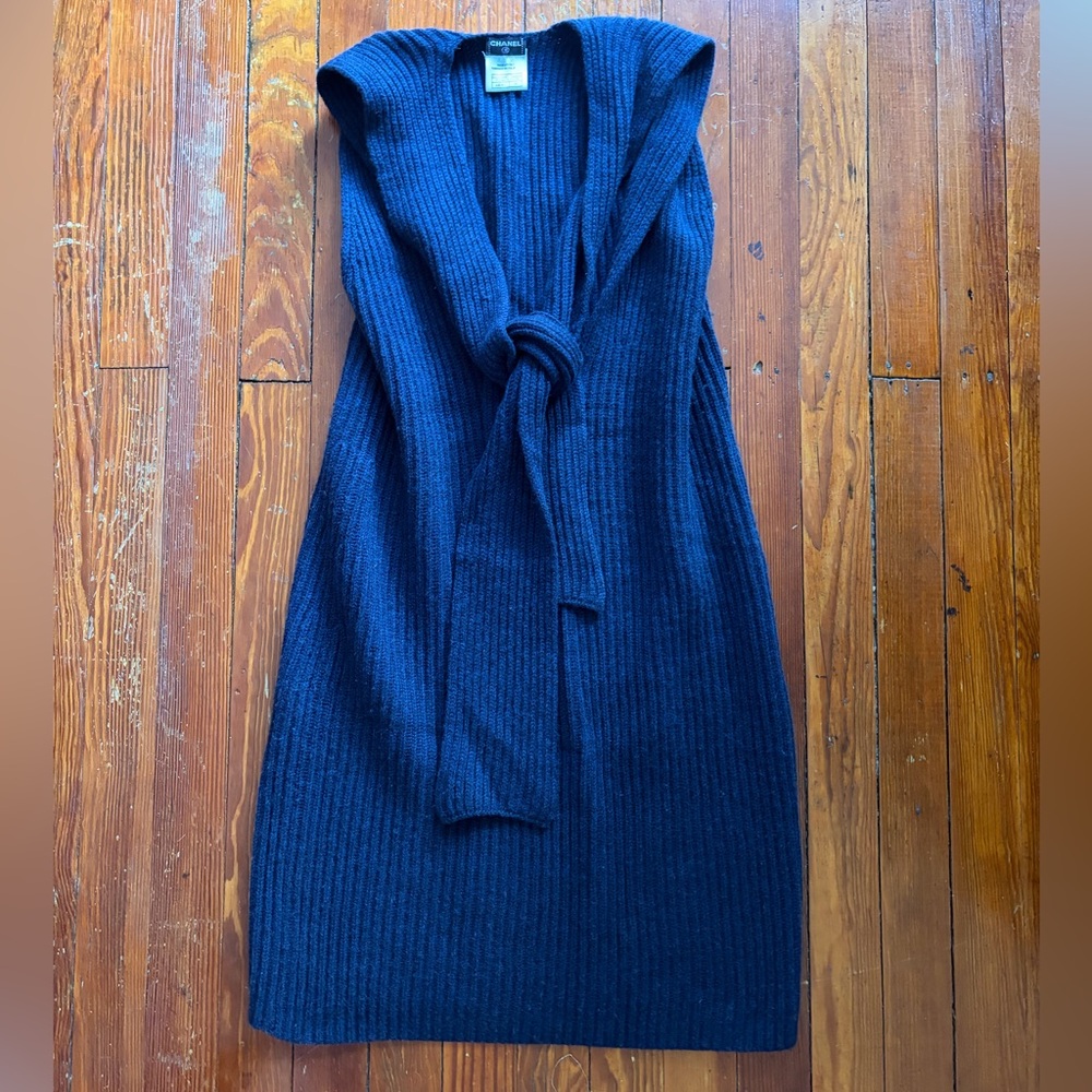 100% Chanel Cashmere Navy Knit Sweater - Deep Navy